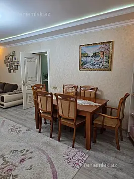 Satılır 4 otaqlı köhnə tikili 115 m²