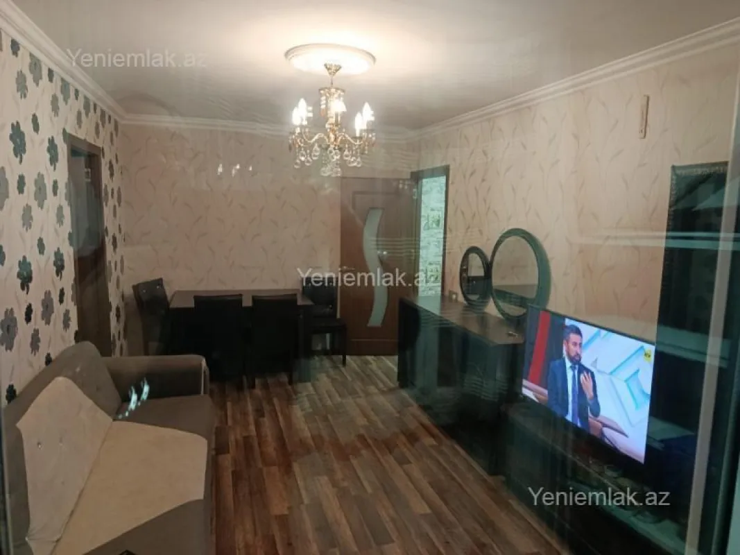 Satılır 2 otaqlı köhnə tikili 50 m²