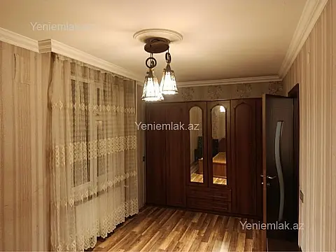 Satılır 2 otaqlı köhnə tikili 50 m²