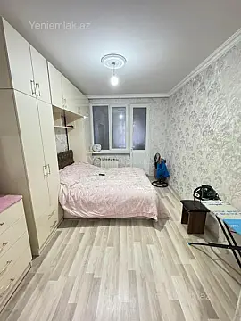 Satılır 2 otaqlı köhnə tikili 88 m²