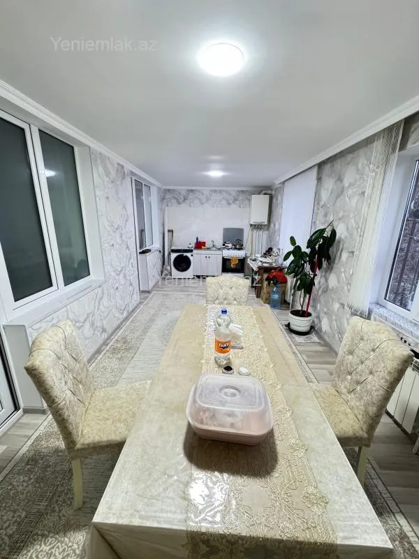 Satılır 2 otaqlı köhnə tikili 88 m²