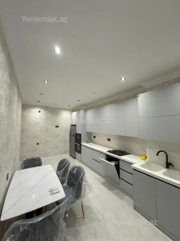 Satılır 3 otaqlı yeni tikili 117 m²