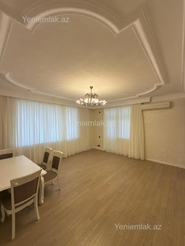 Satılır 3 otaqlı yeni tikili 117 m²