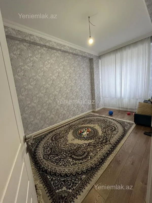Satılır 3 otaqlı yeni tikili 90 m²
