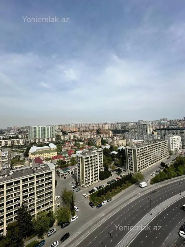 Satılır 3 otaqlı yeni tikili 105 m²