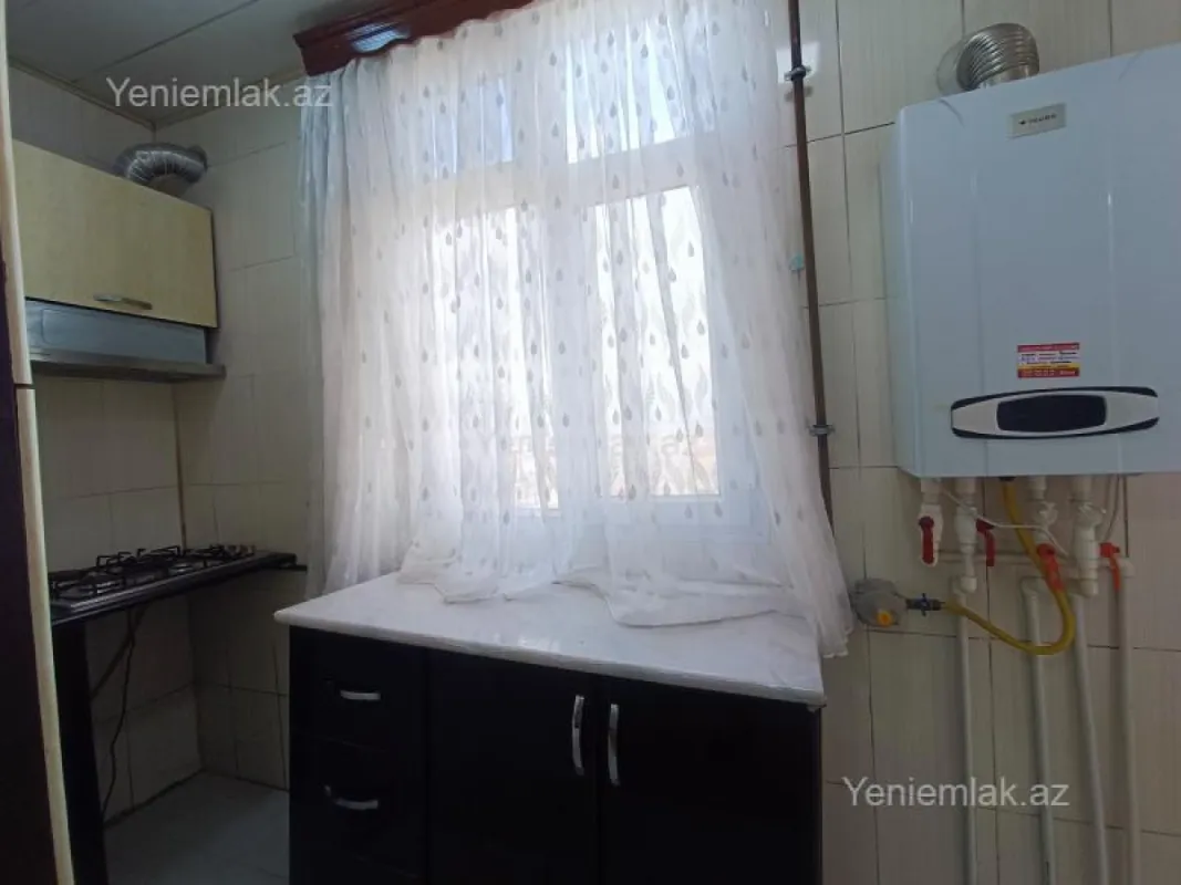 Satılır 3 otaqlı köhnə tikili 68 m²