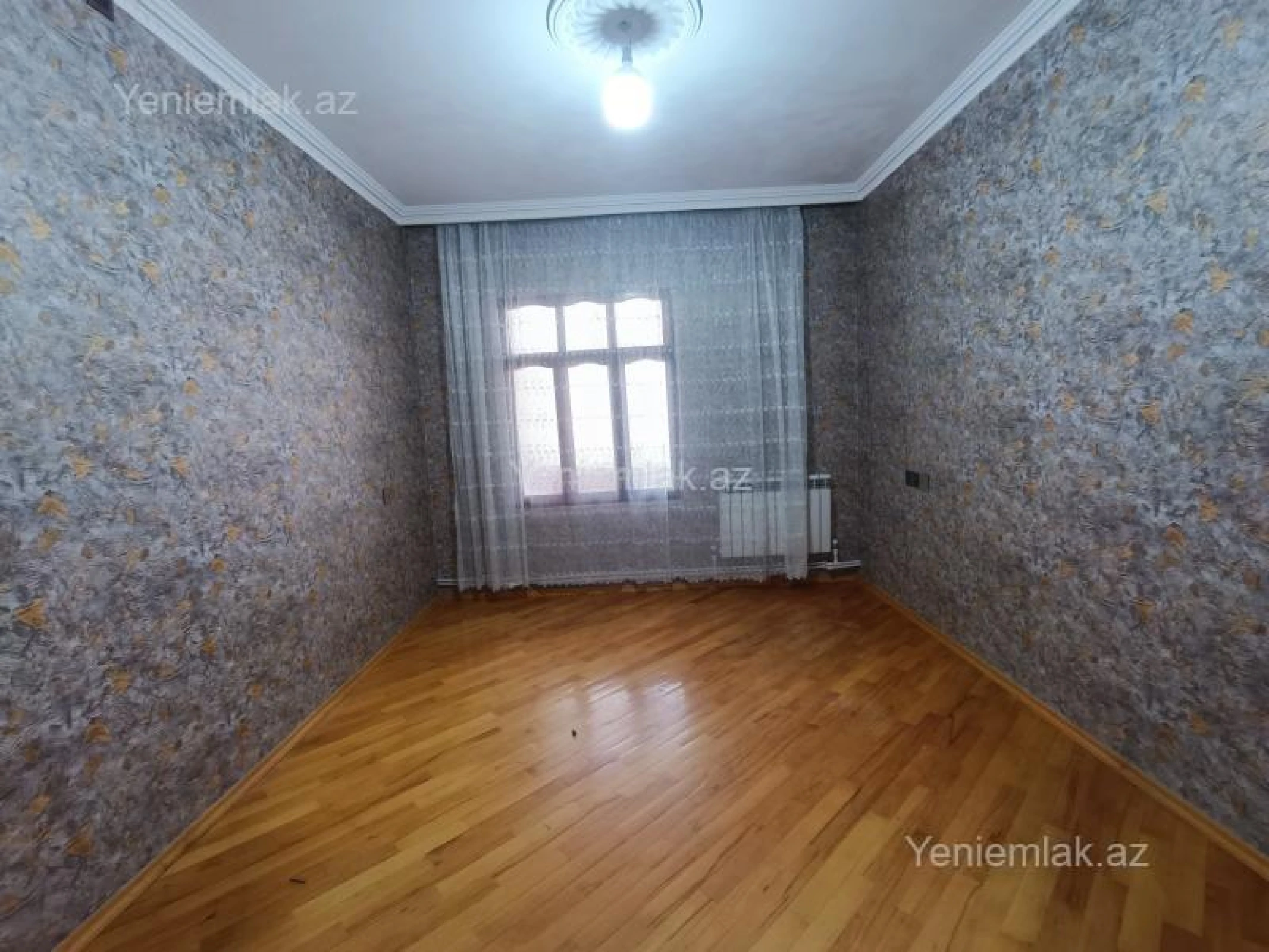 Satılır 3 otaqlı köhnə tikili 68 m²
