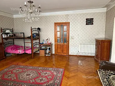 Satılır 3 otaqlı köhnə tikili 85 m²