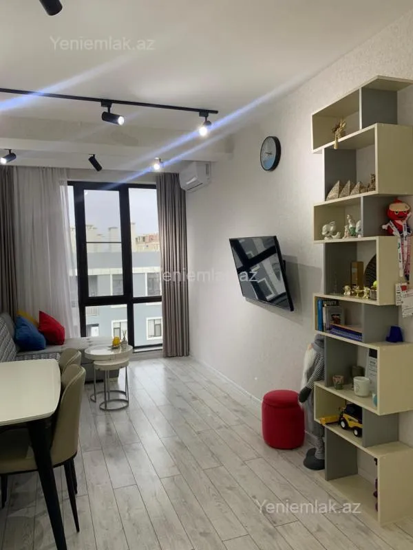 Satılır 2 otaqlı yeni tikili 62 m²