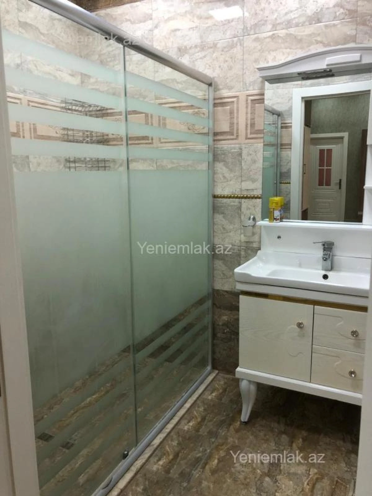 Satılır 3 otaqlı yeni tikili 144 m²