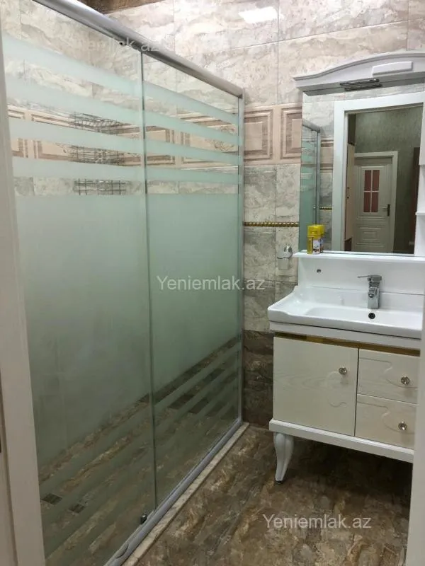 Satılır 3 otaqlı yeni tikili 144 m²