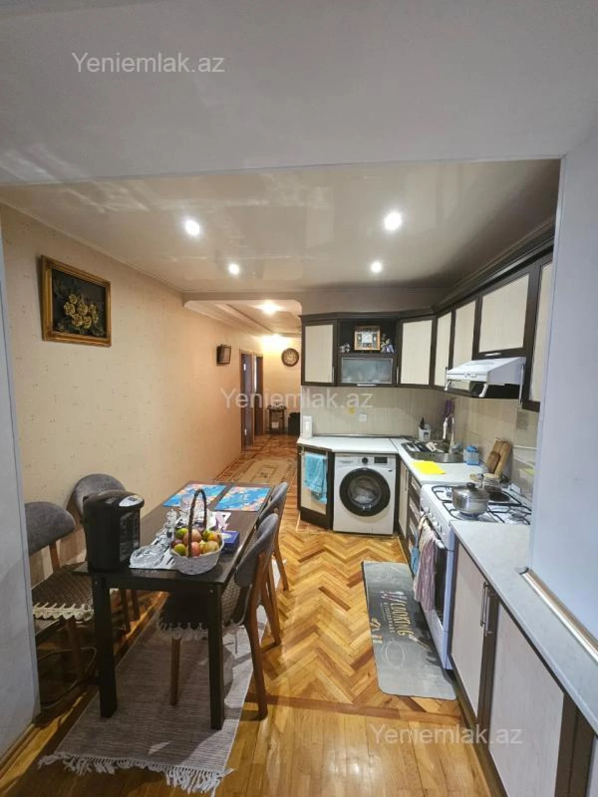 Satılır 4 otaqlı köhnə tikili 110 m²