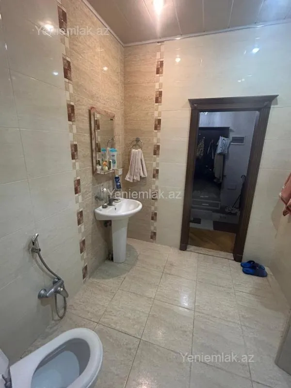 Satılır 3 otaqlı yeni tikili 156 m²