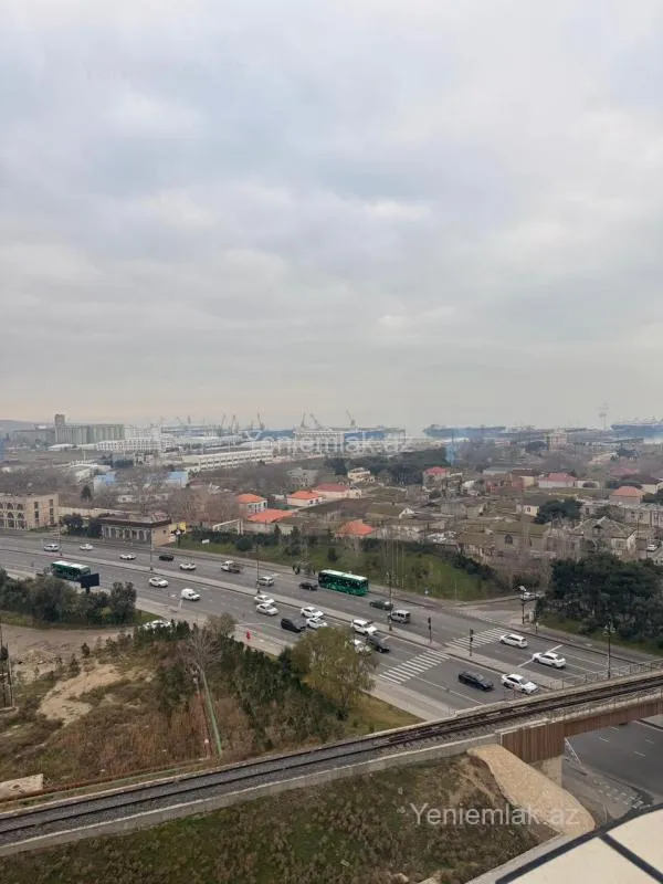 Satılır 3 otaqlı yeni tikili 142 m²