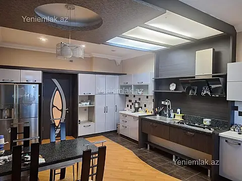 Satılır 4 otaqlı yeni tikili 223 m²
