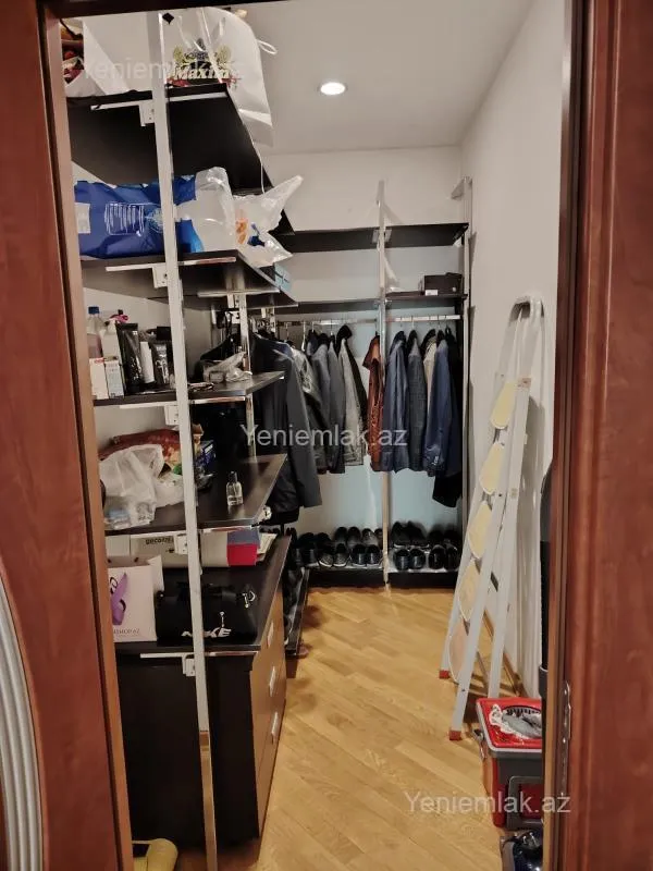 Satılır 4 otaqlı yeni tikili 223 m²