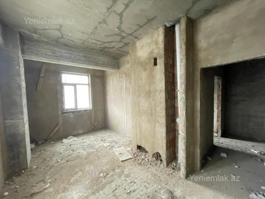 Satılır 3 otaqlı yeni tikili 130 m²