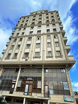 Satılır 3 otaqlı yeni tikili 130 m²