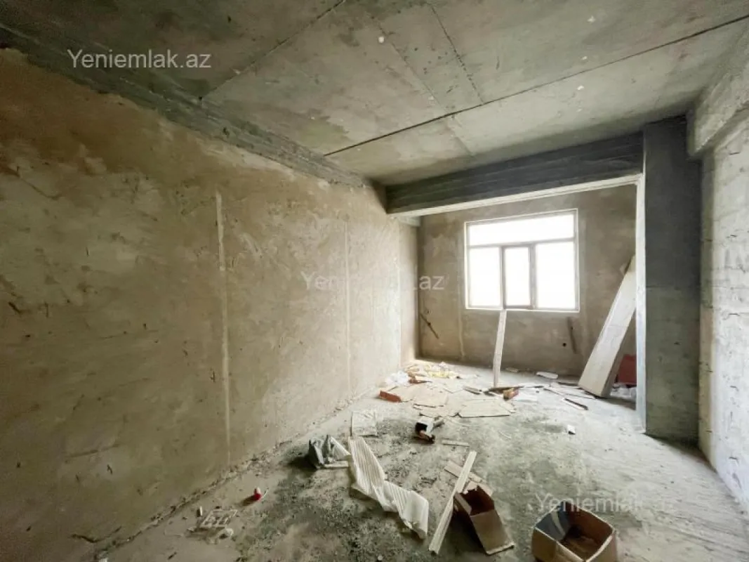 Satılır 3 otaqlı yeni tikili 130 m²