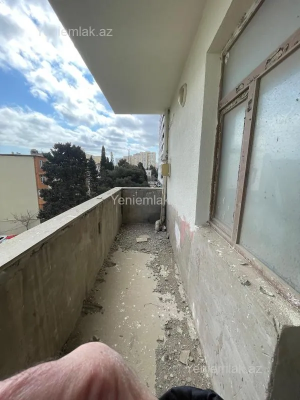 Satılır 3 otaqlı yeni tikili 130 m²