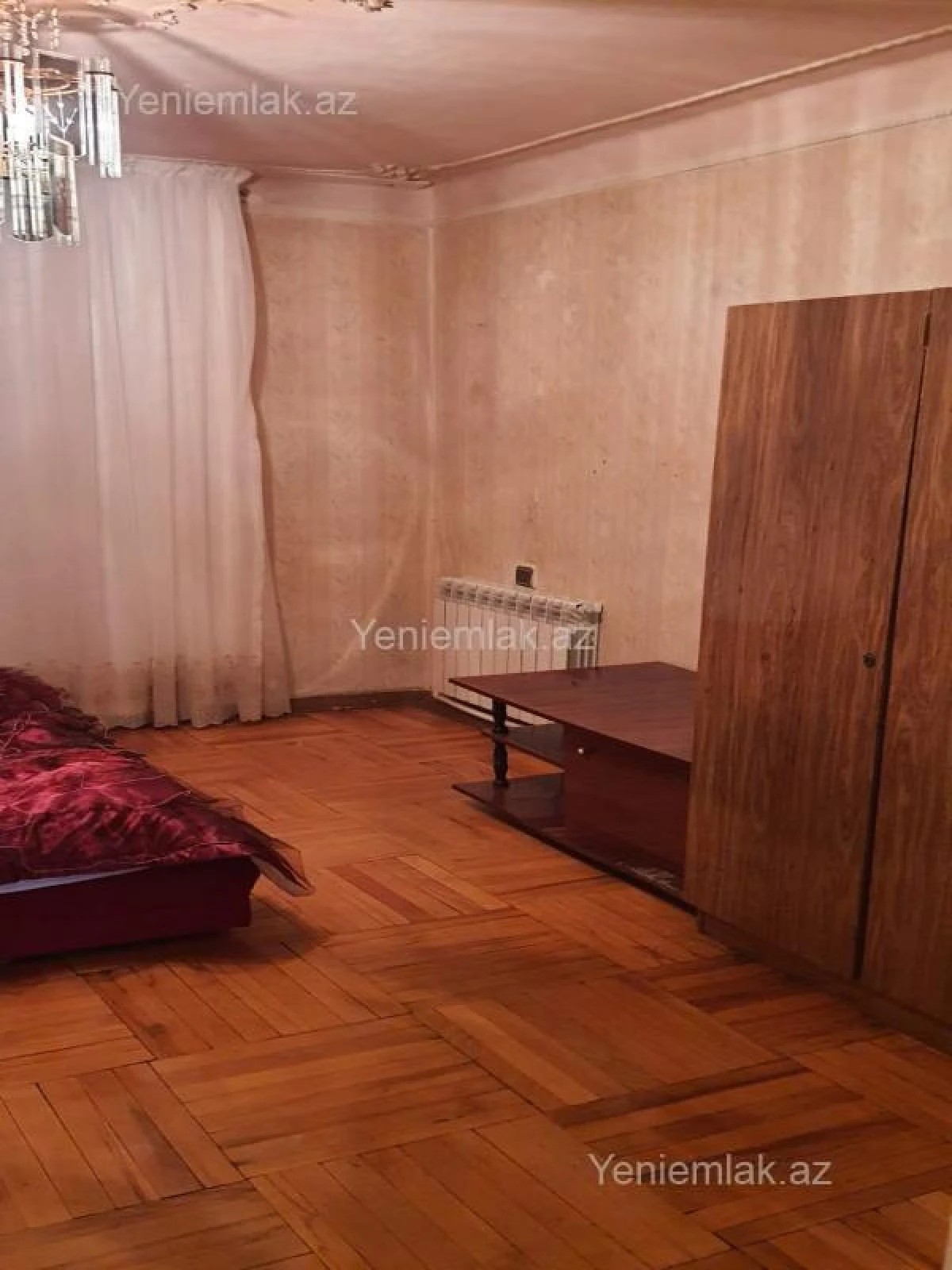 Satılır 2 otaqlı köhnə tikili 70 m²