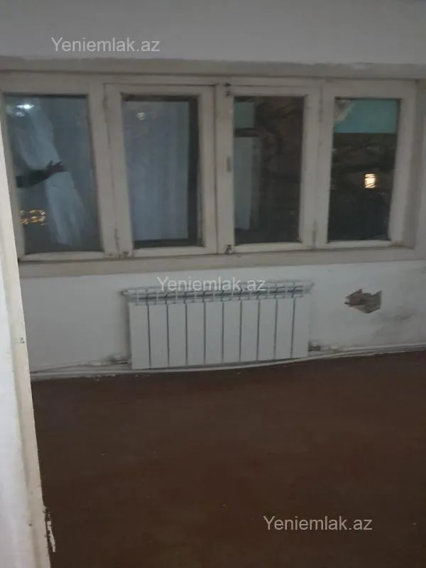 Satılır 2 otaqlı köhnə tikili 70 m²