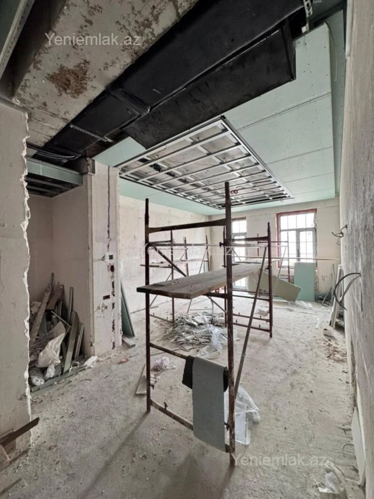 Satılır 4 otaqlı yeni tikili 250 m²