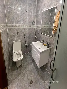 Satılır 3 otaqlı köhnə tikili 80 m²
