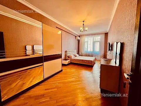 Satılır 3 otaqlı yeni tikili 150 m²