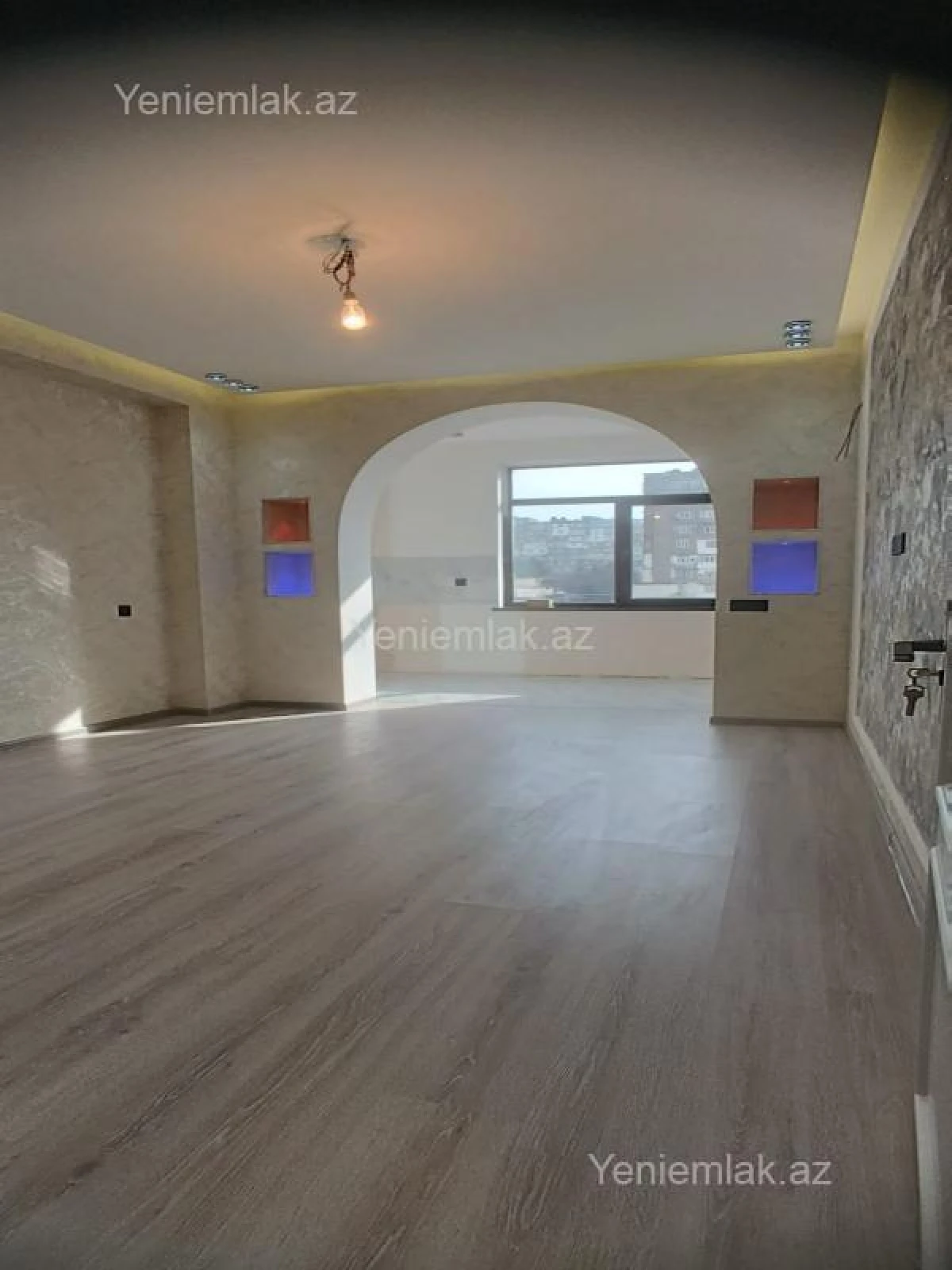 Satılır 2 otaqlı yeni tikili 66 m²