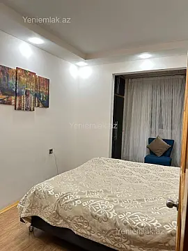 Satılır 4 otaqlı köhnə tikili 110 m²