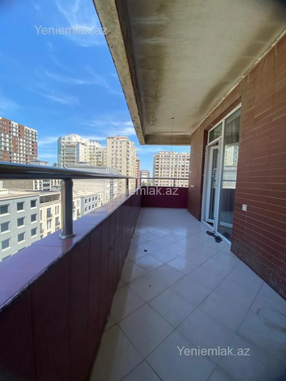 Satılır 3 otaqlı yeni tikili 132 m²