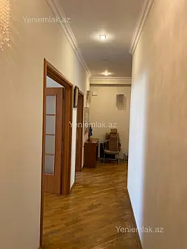 Satılır 3 otaqlı yeni tikili 132 m²