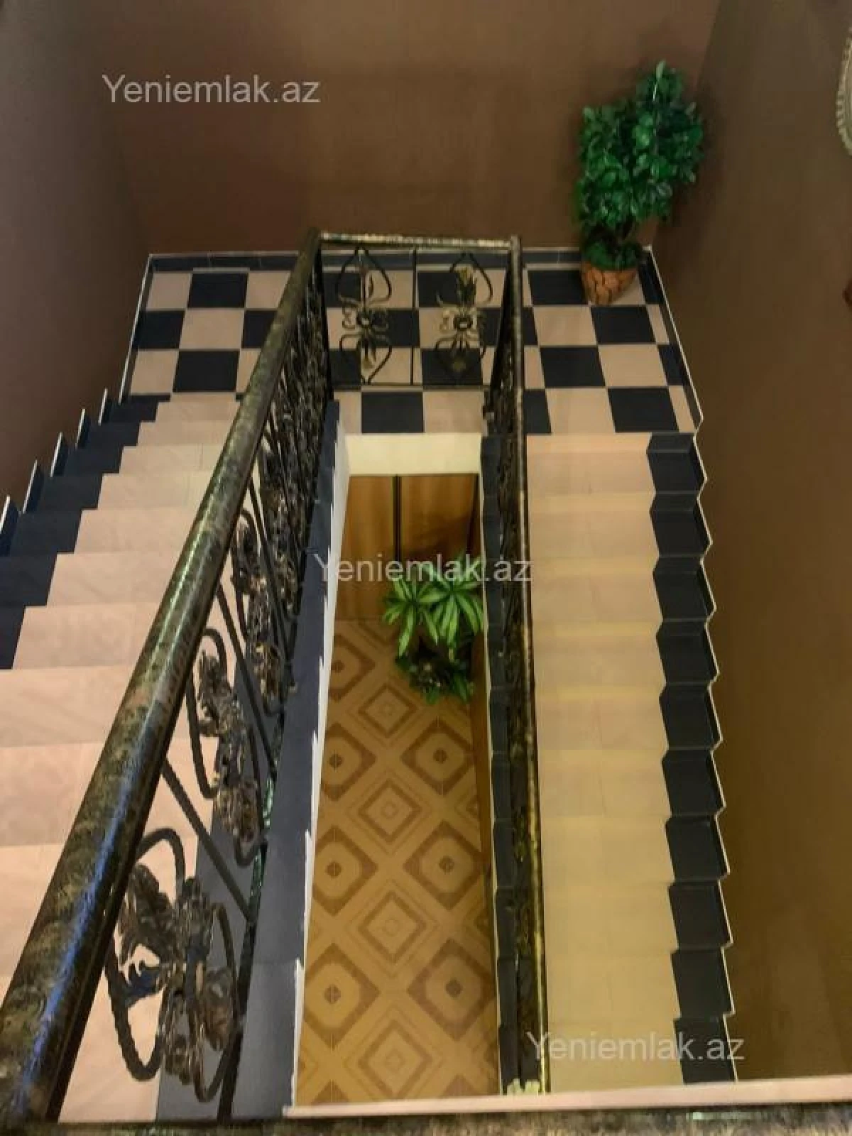 Satılır 6 otaqlı həyət evi 210 m²