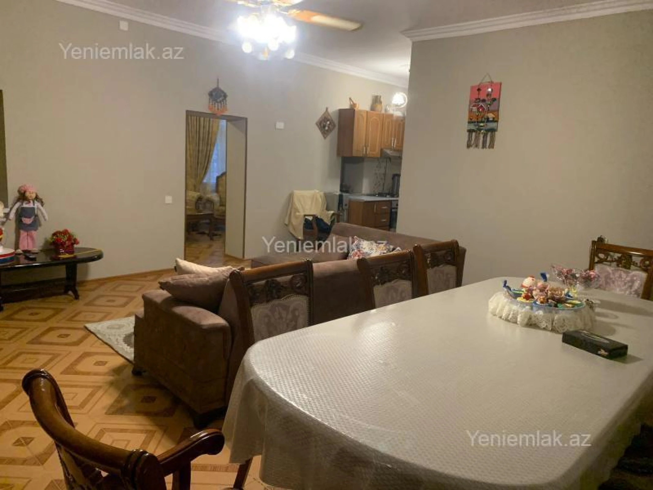 Satılır 6 otaqlı həyət evi 210 m²