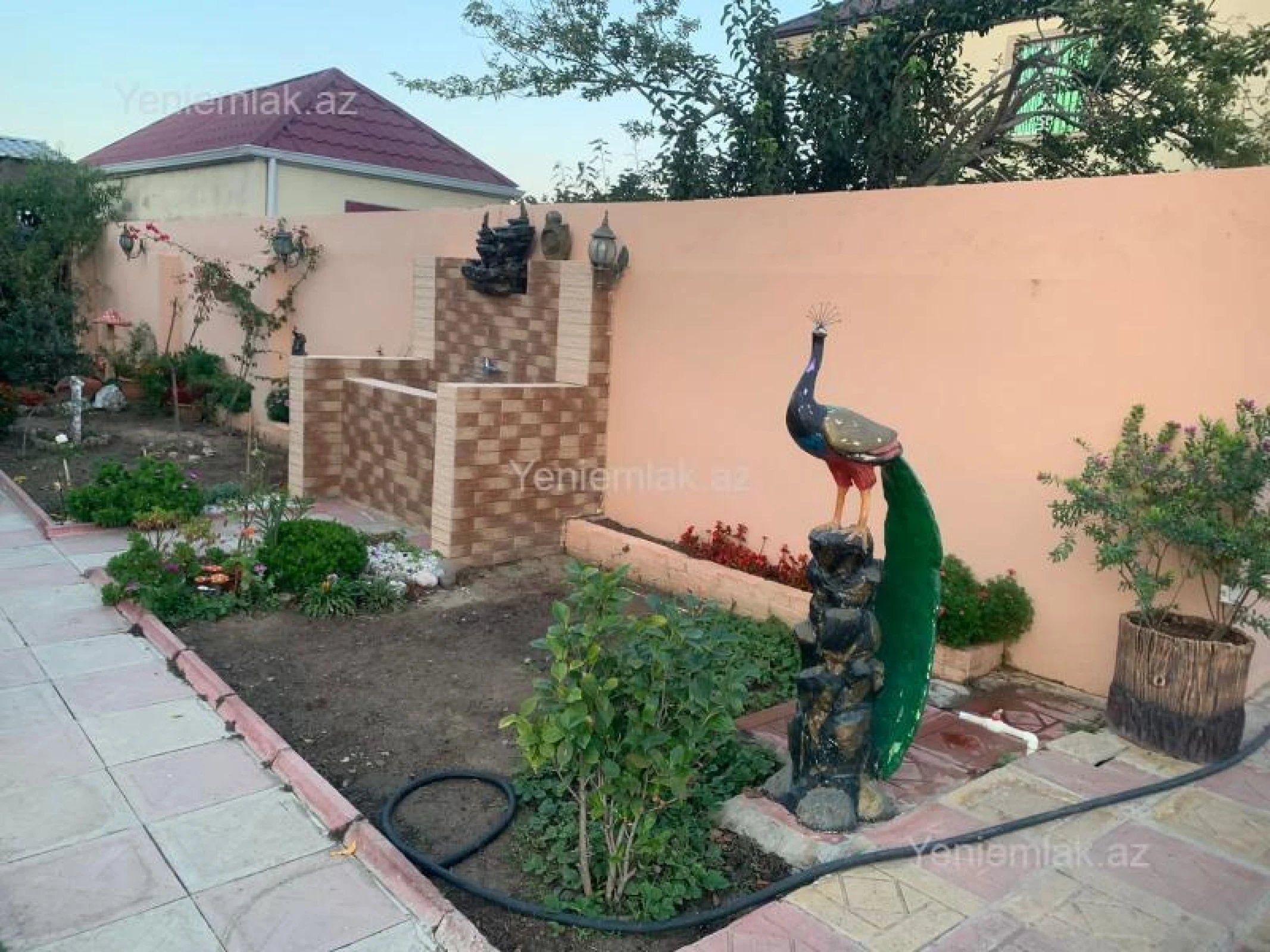 Satılır 6 otaqlı həyət evi 210 m²