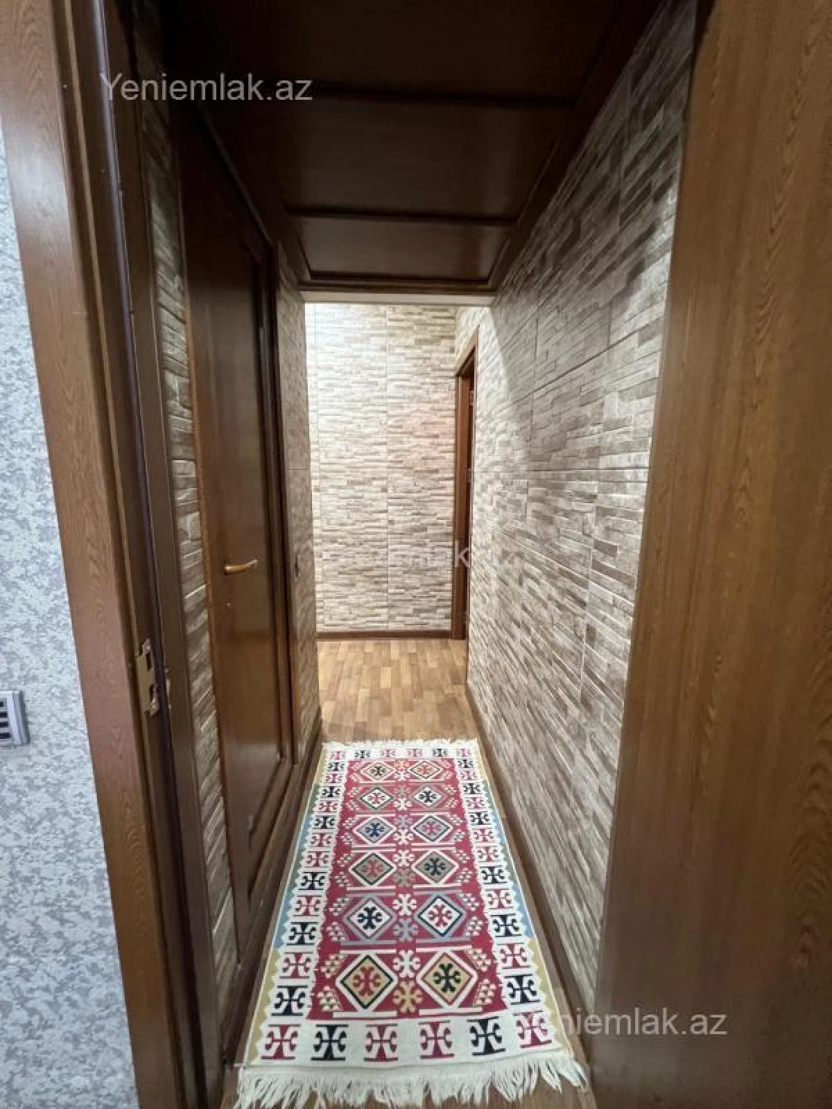 Satılır 2 otaqlı köhnə tikili 50 m²