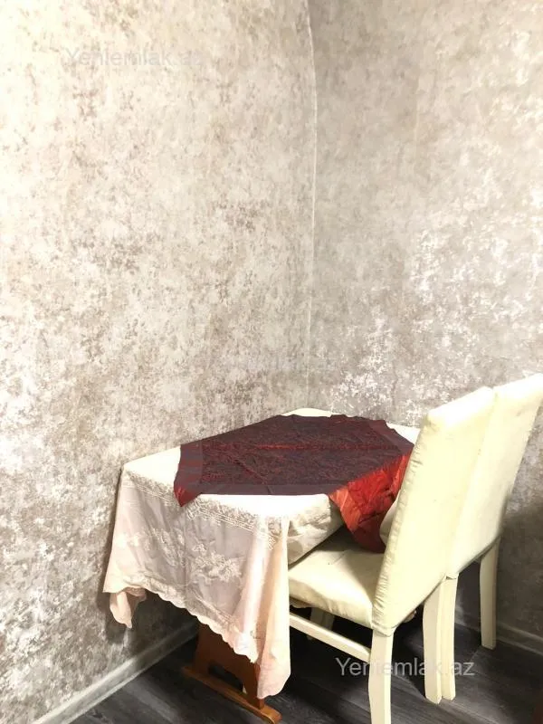 Satılır 2 otaqlı köhnə tikili 50 m²