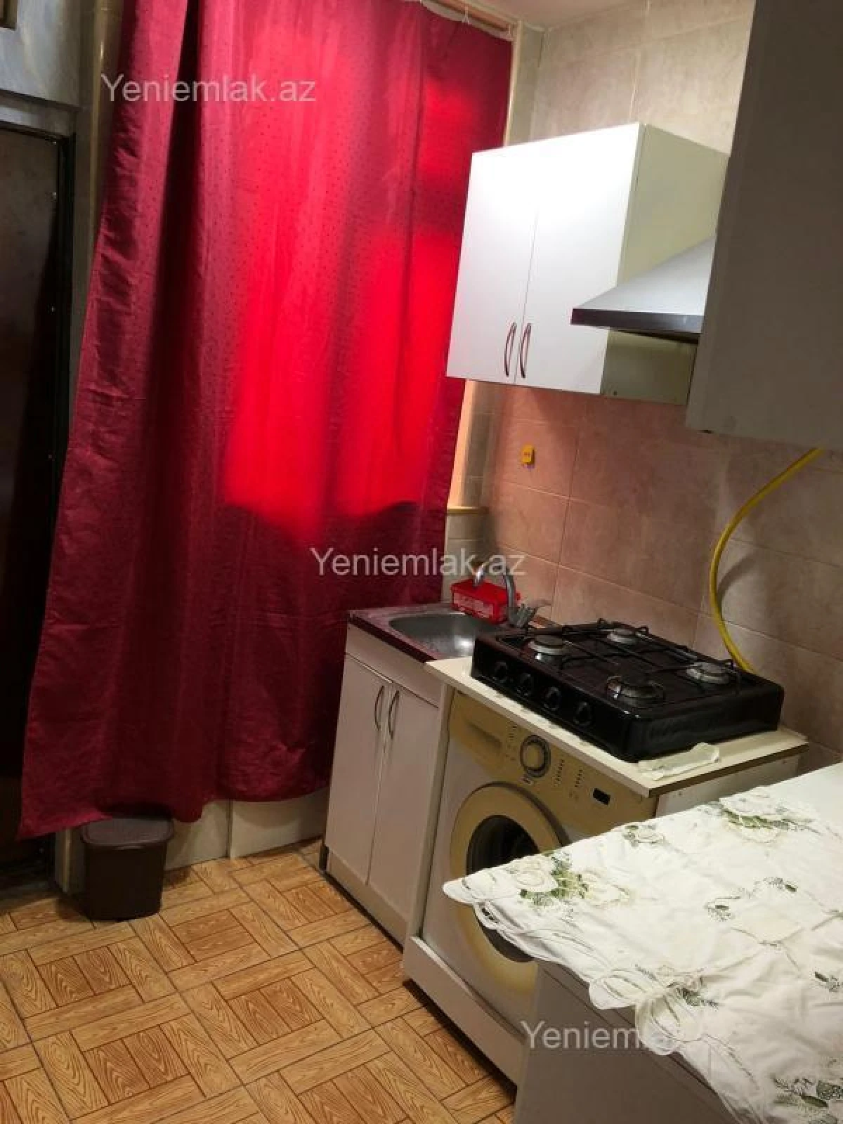 Satılır 2 otaqlı köhnə tikili 50 m²