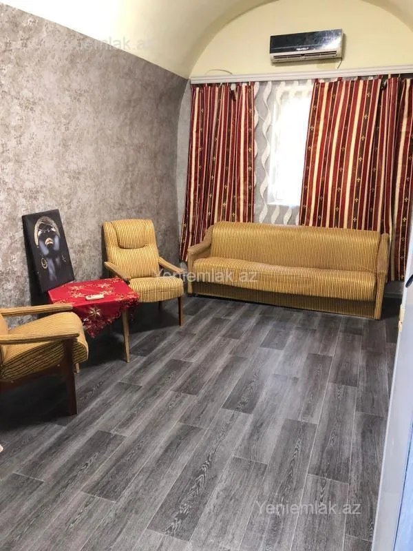 Satılır 2 otaqlı köhnə tikili 50 m²