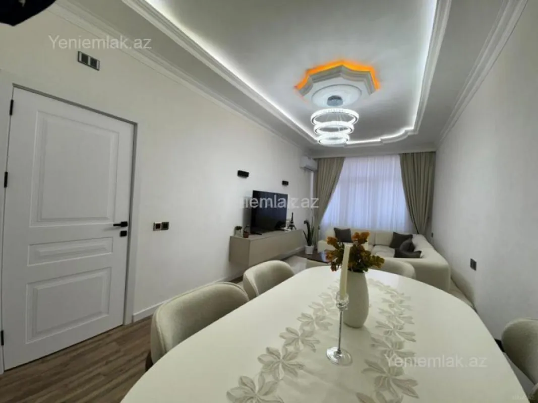 Satılır 2 otaqlı yeni tikili 70 m²