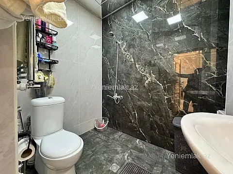 Satılır 2 otaqlı yeni tikili 70 m²