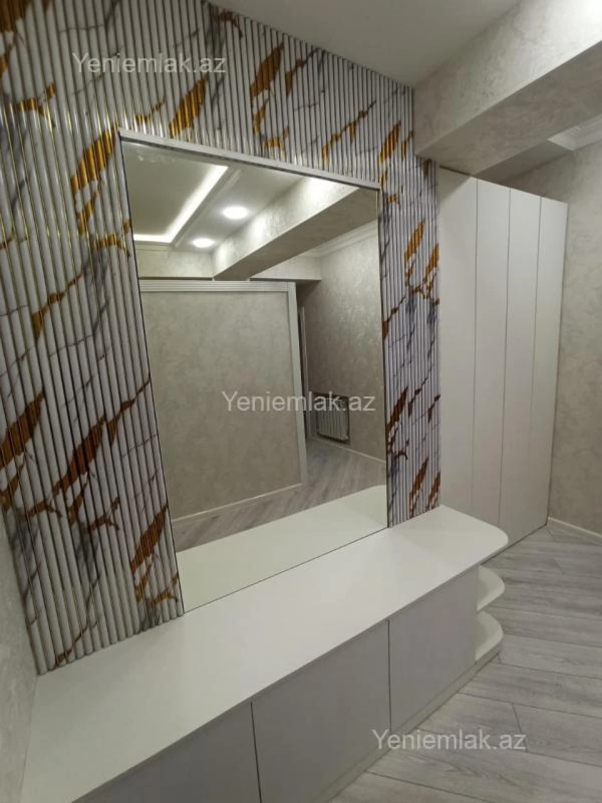 Satılır 3 otaqlı yeni tikili 81 m²