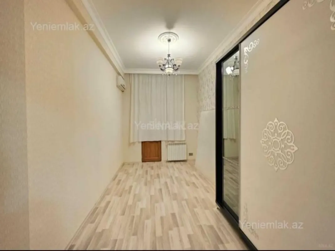 Satılır 4 otaqlı yeni tikili 125 m²