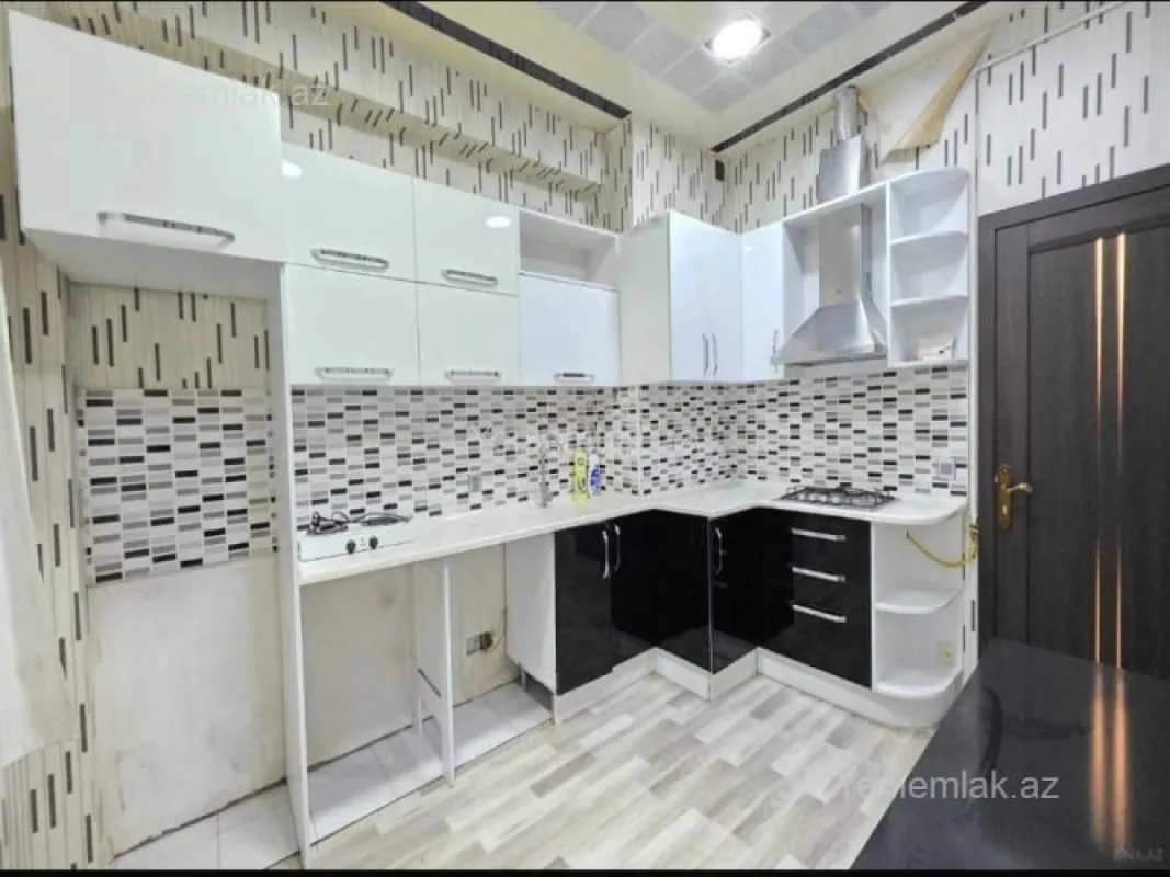 Satılır 4 otaqlı yeni tikili 125 m²