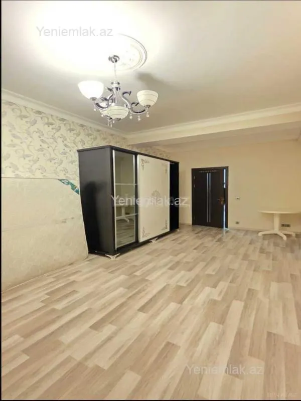 Satılır 4 otaqlı yeni tikili 125 m²