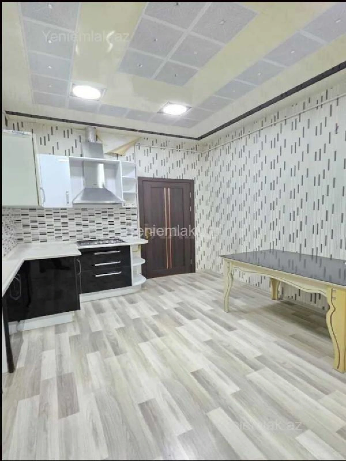 Satılır 4 otaqlı yeni tikili 125 m²