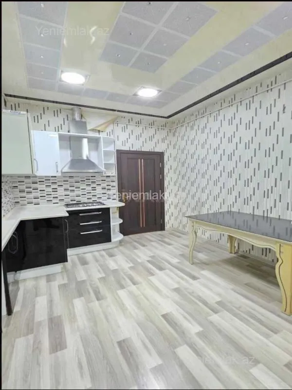Satılır 4 otaqlı yeni tikili 125 m²