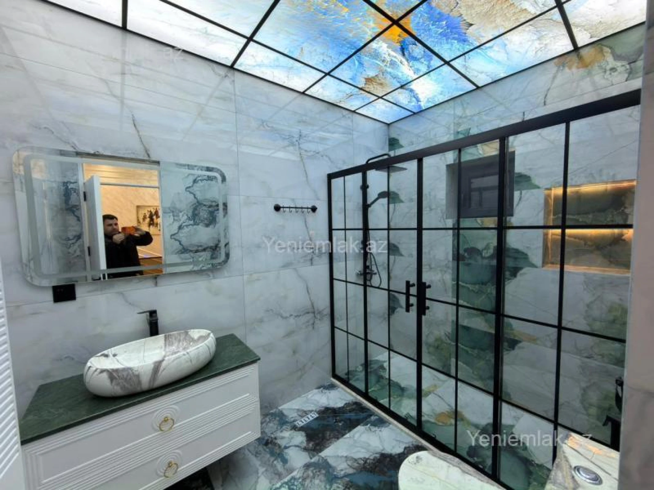 Satılır 5 otaqlı həyət evi 250 m²