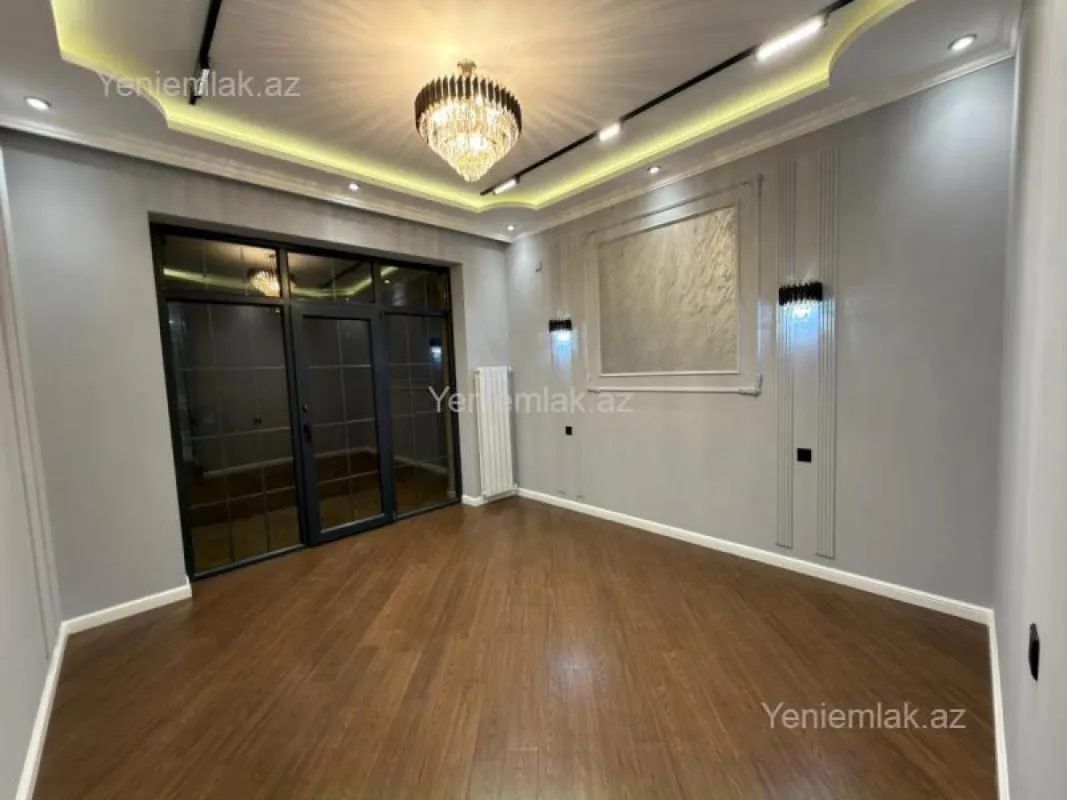 Satılır 5 otaqlı həyət evi 250 m²